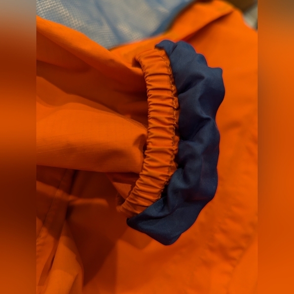 THE NORTH FACE HyVent Boys Rain Jacket Windbreaker Orange Hood Size Larg… - Picture 14 of 16